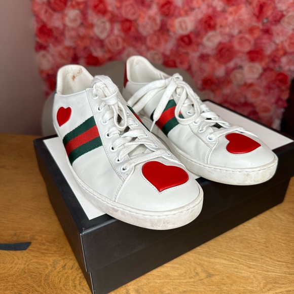Gucci web stripe sneakers with hearts size 38.5 - Picture 5 of 13